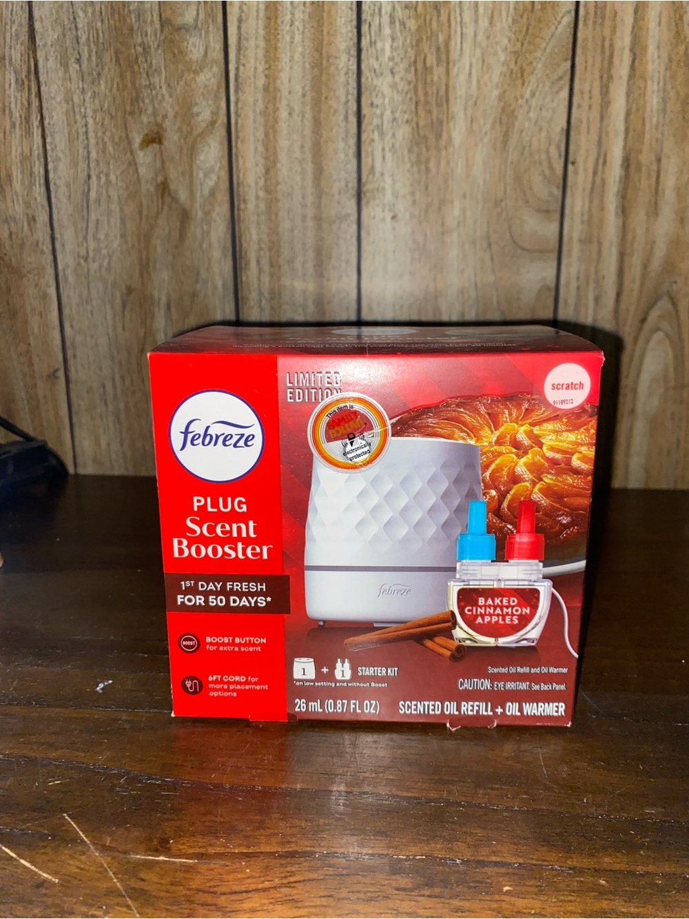 Febreze Plug Baked Cinnamon Apples Scented Oil Warmer Odor Eliminator 26mL